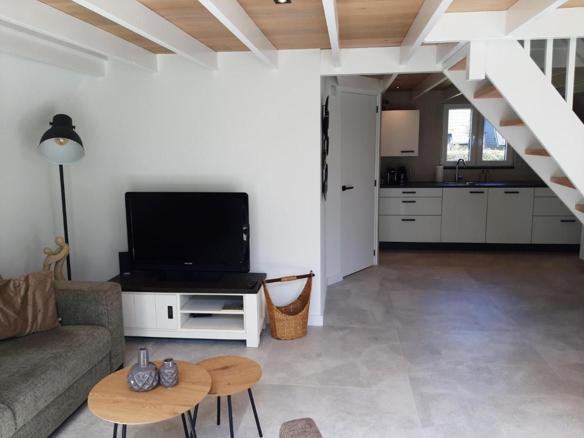 Stylish Holiday Home By The Sea Tuitjenhorn Dış mekan fotoğraf